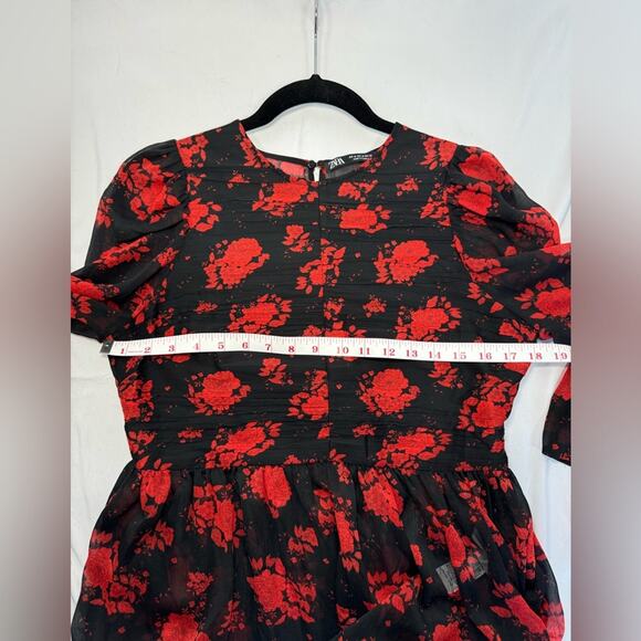 Zara Women’s Sheer Chiffon Black Red Floral Blouse Size Medium - Picture 14 of 15